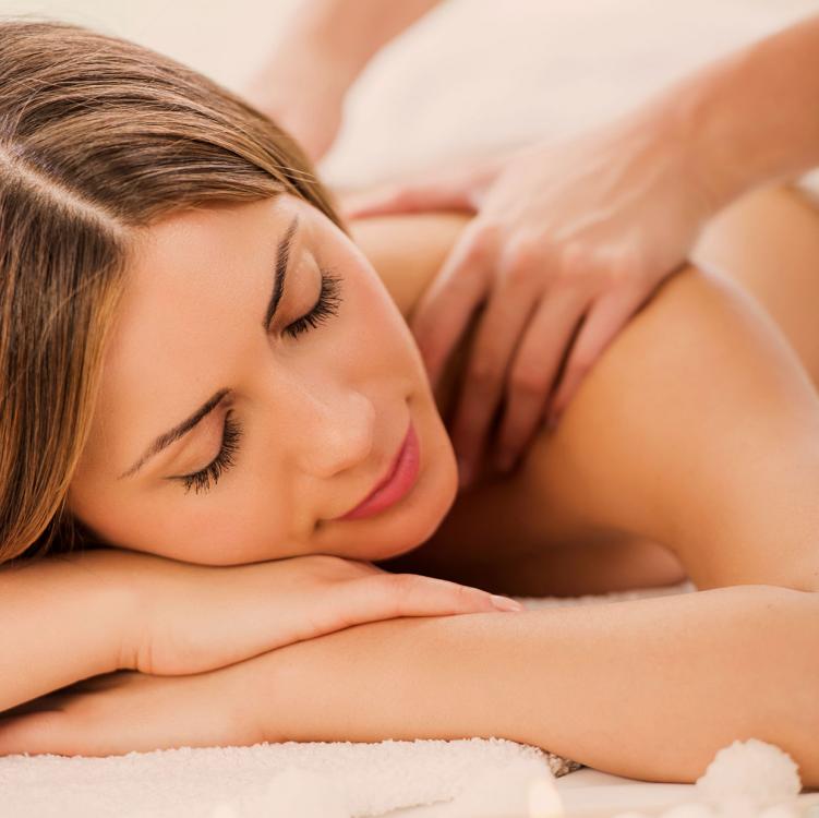 Pijat Panggilan Tradisional Jogja Kota Jogja Daerah istimewa Yogyakarta (Putri-Spa). Putri Spa adalah sebuah komunitas jasa kebugaran online dengan pelayanan door to door, mempunyai misi untuk membantu kebugaran customer. Ada bermacam -macam jasa pelayanan di Putri Spamulai dari pijat panggilan tradisional, massage full body, teraphis kesehatan, dan